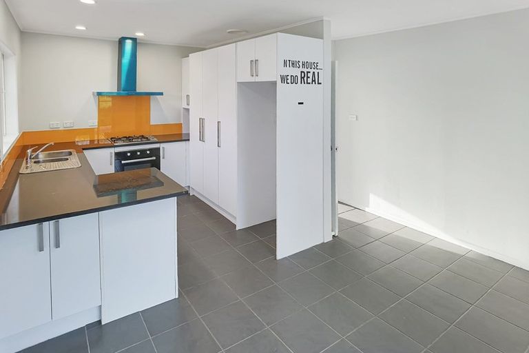 Photo of property in 3 Waitaki Street, Henderson, Auckland, 0612