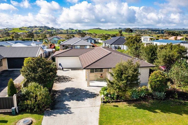Photo of property in 43 Kedge Drive, Mangawhai, 0505