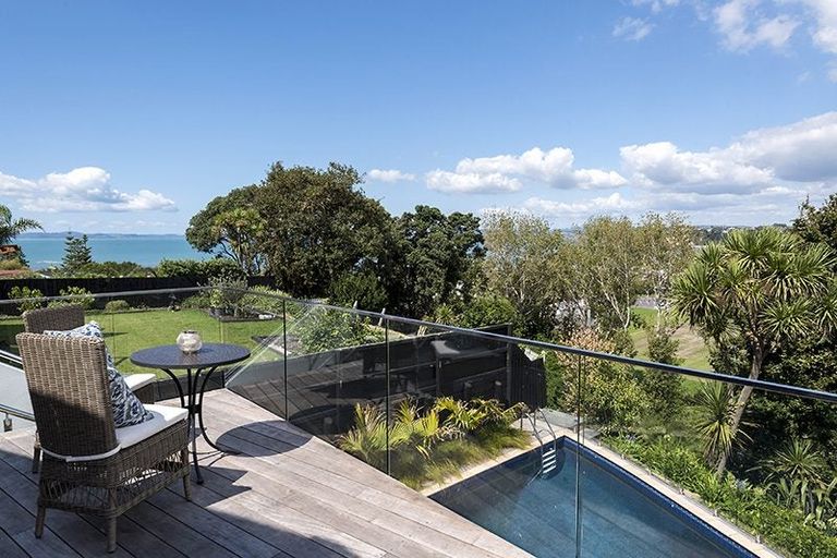 Photo of property in 184 Clovelly Road, Bucklands Beach, Auckland, 2012