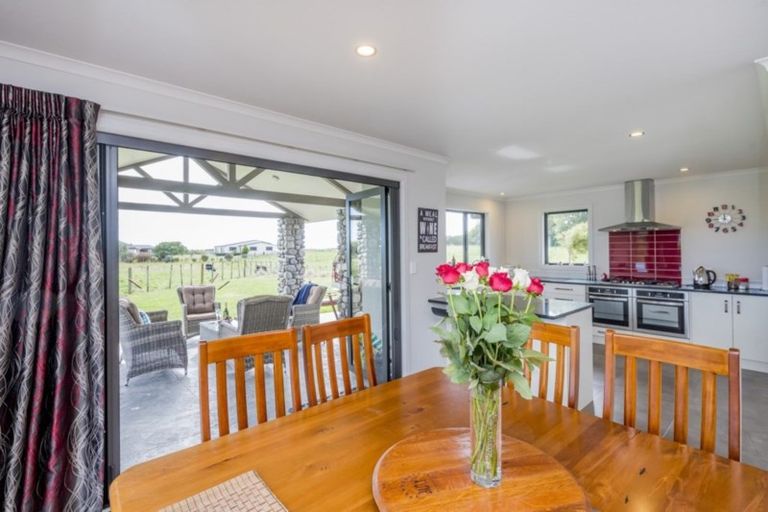 Photo of property in 9 Tullahoma Way, Ohau, Levin, 5570