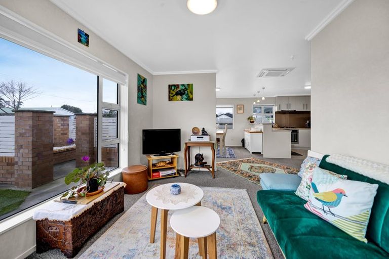 Photo of property in 11 Grey Street, Hawera, 4610