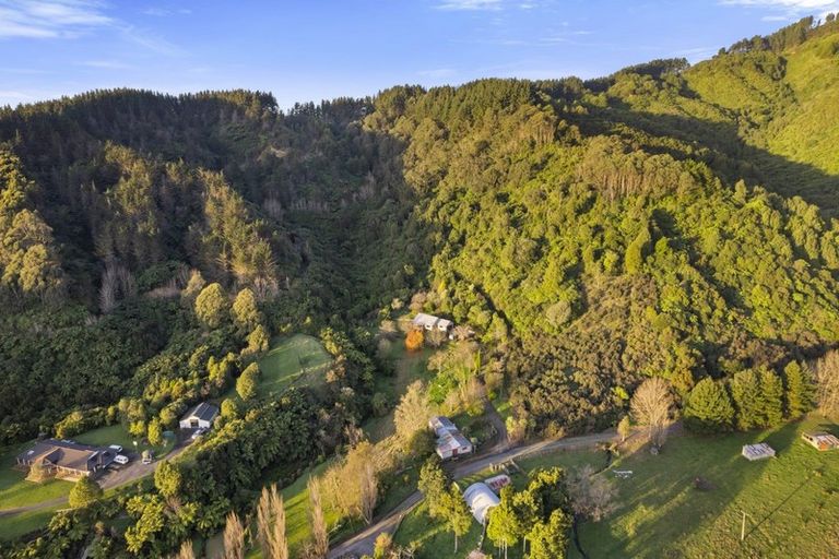 Photo of property in 35 Emerald Hills Road, Koputaroa, Levin, 5571