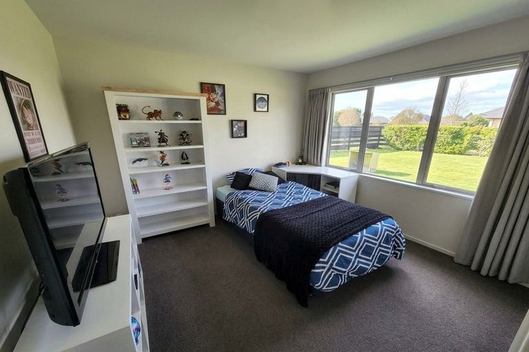 Photo of property in 8 Millesimes Way, Yaldhurst, Christchurch, 8042