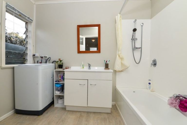 Photo of property in 5a Saint Olpherts Avenue, Hamilton East, Hamilton, 3216