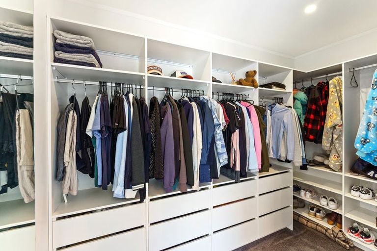 Photo of property in 1 Arapipi Way, Peka Peka, Waikanae, 5391