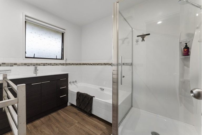 Photo of property in 23 Freebairn Street, Redwood, Christchurch, 8051