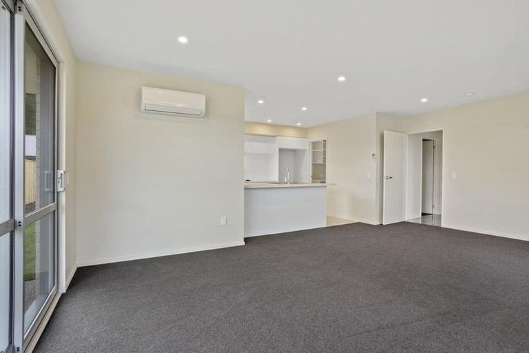 Photo of property in 73 Hilton Drive, Amberley, 7410