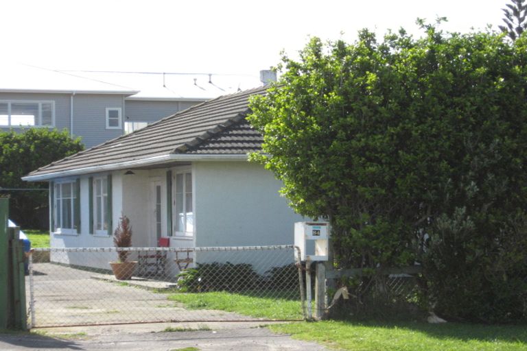 Photo of property in 84 Matai Street, Castlecliff, Whanganui, 4501