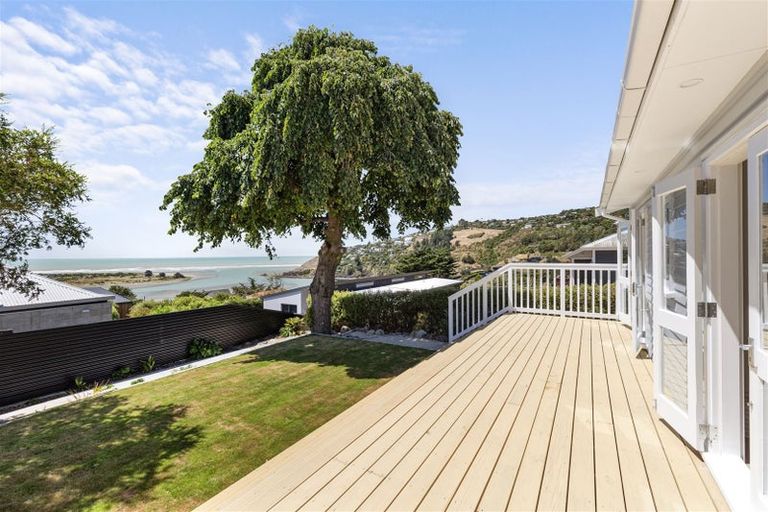 Photo of property in 61 Moncks Spur Road, Redcliffs, Christchurch, 8081