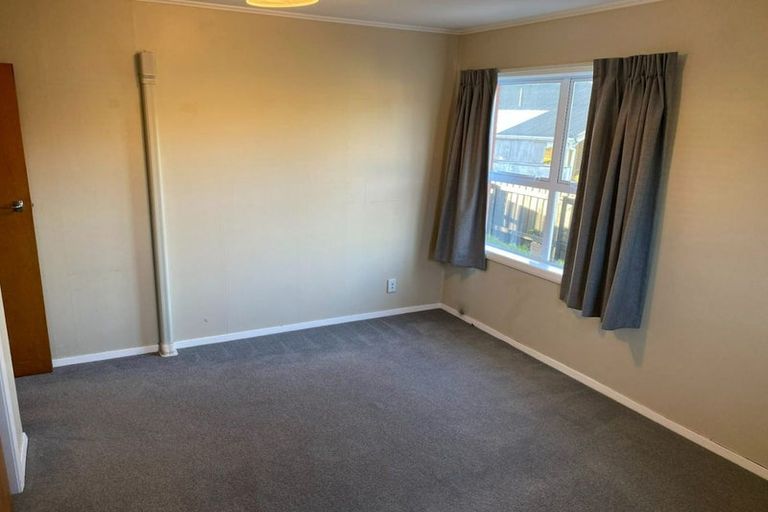Photo of property in 3 The Strand, Wainuiomata, Lower Hutt, 5014