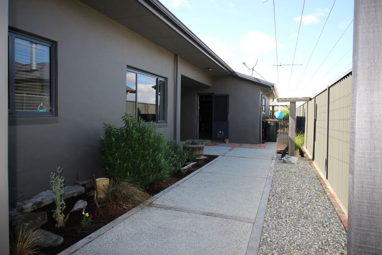 Photo of property in 42 Albert Drive, Clyde, 9330