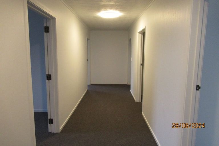 Photo of property in 90 Royal Road, Massey, Auckland, 0614