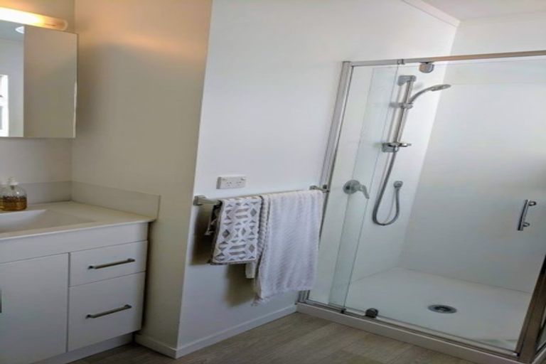 Photo of property in 1/179 Forrest Hill Road, Forrest Hill, Auckland, 0620