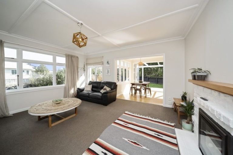 Photo of property in 388a Saint Aubyn Street, Moturoa, New Plymouth, 4310