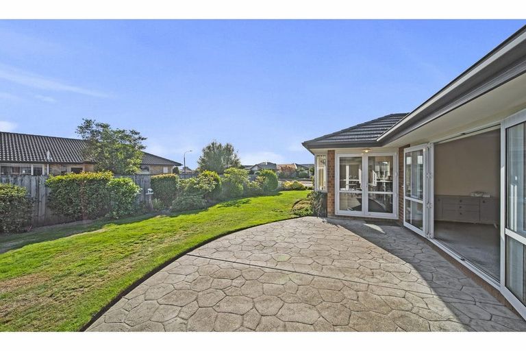 Photo of property in 52 Bella Rosa Drive, Hei Hei, Christchurch, 8042