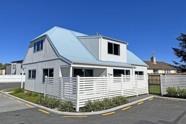 Photo of property in 18 Joshua Lane, Hamilton East, Hamilton, 3216