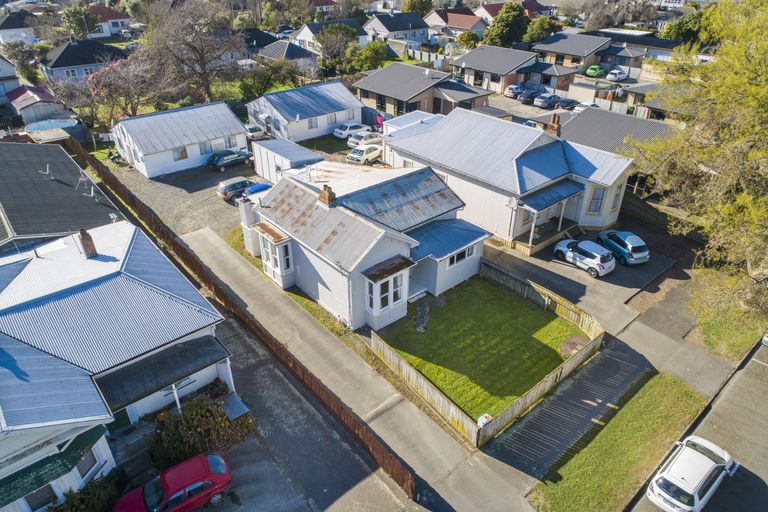 Photo of property in 33 Ada Street, Hokowhitu, Palmerston North, 4410