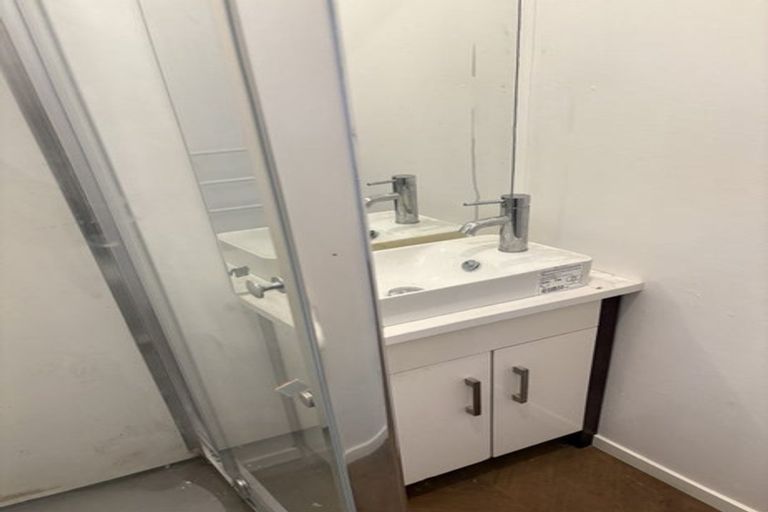 Photo of property in 233 Konini Road, Titirangi, Auckland, 0604