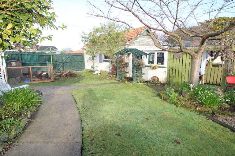 Photo of property in 58 Wharfe Street, South Hill, Oamaru, 9400