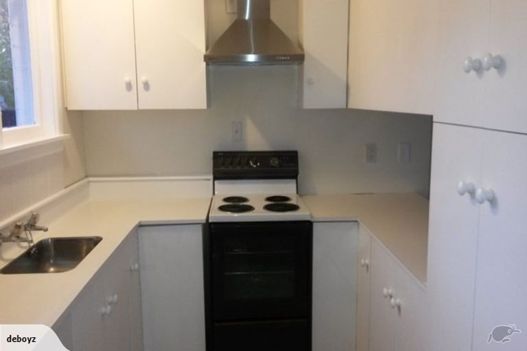 Photo of property in Capel Courts, 5/141a Clarence Street, Riccarton, Christchurch, 8011