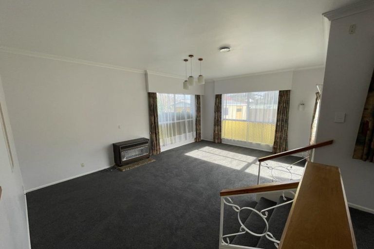 Photo of property in 2 Aiken Road, Saint Johns Hill, Whanganui, 4501