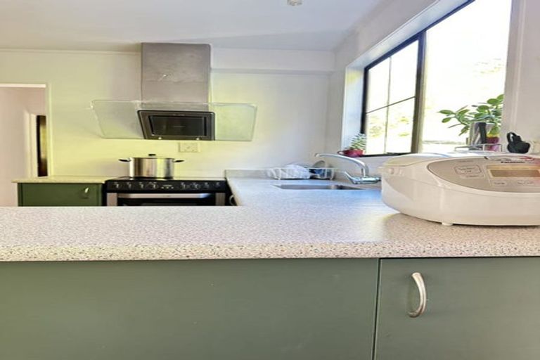 Photo of property in 8b Duggan Place, Johnsonville, Wellington, 6037