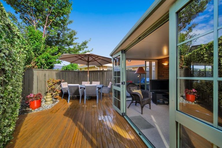 Photo of property in 20a Kellyville Heights, Merrilands, New Plymouth, 4312