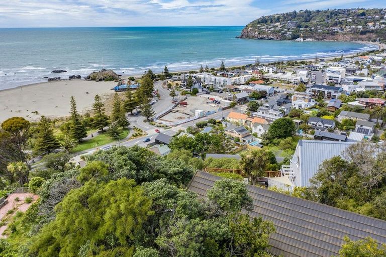 Photo of property in 8 Aranoni Track, Clifton, Christchurch, 8081