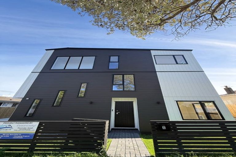 Photo of property in 25a Archmillen Avenue, Pakuranga Heights, Auckland, 2010