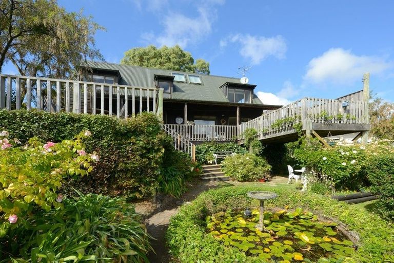 Photo of property in 2 Ranui Crescent, Diamond Harbour, Lyttelton, 8971