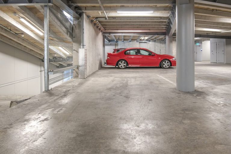 Photo of property in Pinnacle On Victoria, 1401/160 Victoria Street, Te Aro, Wellington, 6011