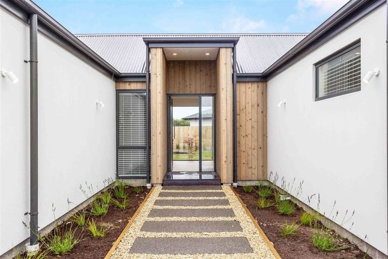 Photo of property in 22 Mcquillan Avenue, Woodend, 7610