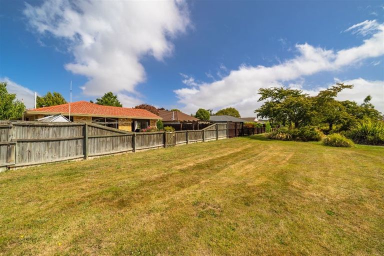 Photo of property in 34 Karnak Crescent, Russley, Christchurch, 8042