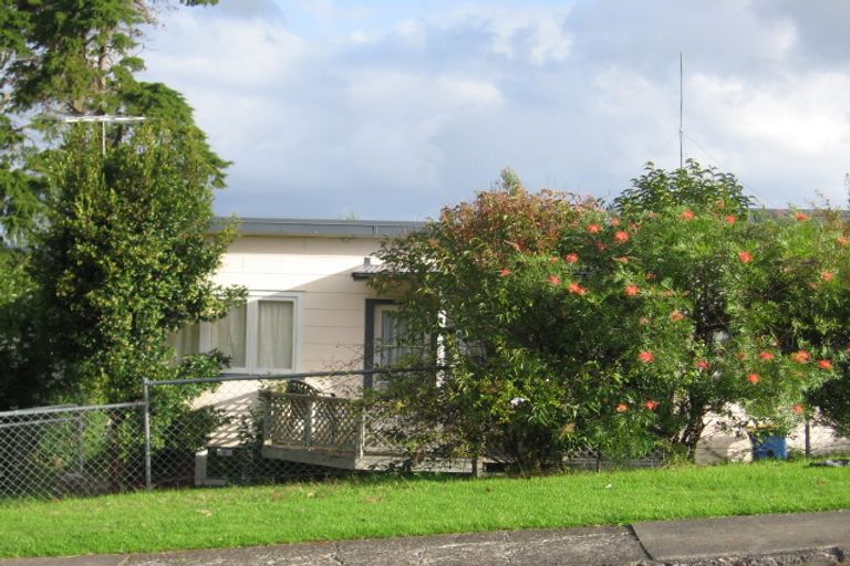 Photo of property in 47 Woodford Avenue, Henderson, Auckland, 0610