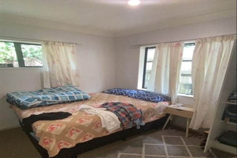 Photo of property in 19 Winsley Terrace, Churton Park, Wellington, 6037