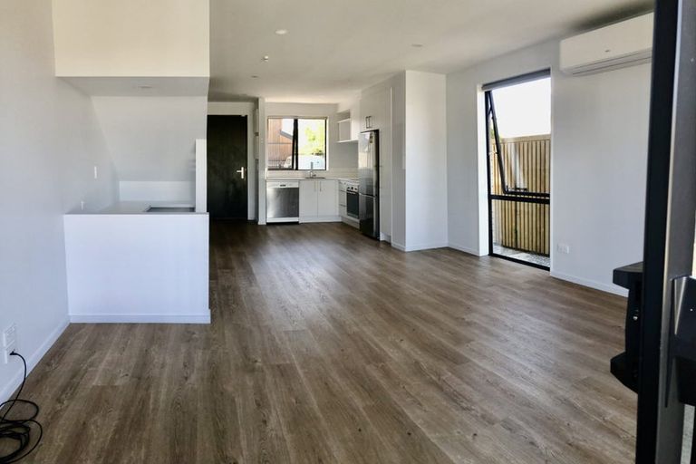 Photo of property in 2/58 Somme Street, St Albans, Christchurch, 8014