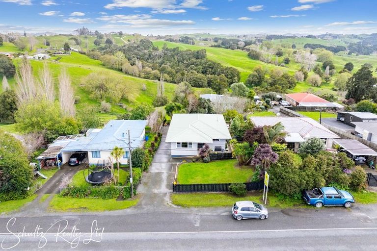Photo of property in 111 Hurndall Street East, Maungaturoto, 0520