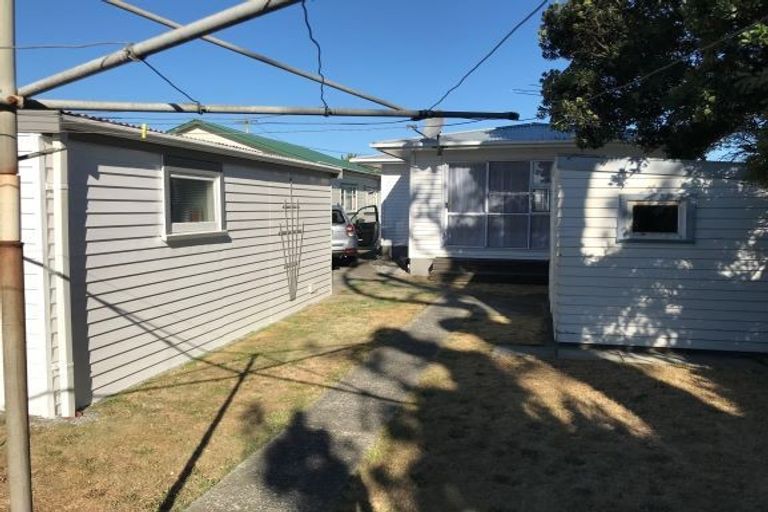 Photo of property in 17 Bolton Street, Petone, Lower Hutt, 5012