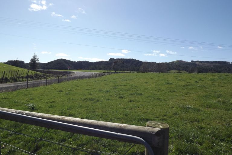 Photo of property in 9 Mangakino Road, Raglan, 3295