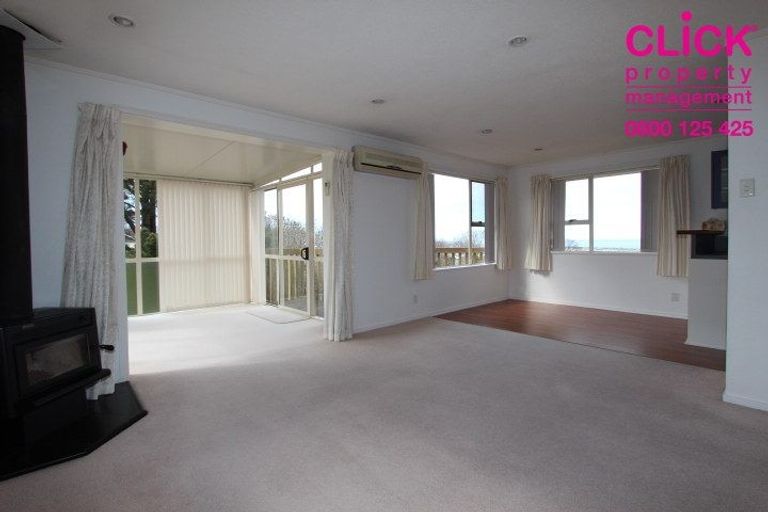 Photo of property in 17 Patrick Street, The Glen, Dunedin, 9011