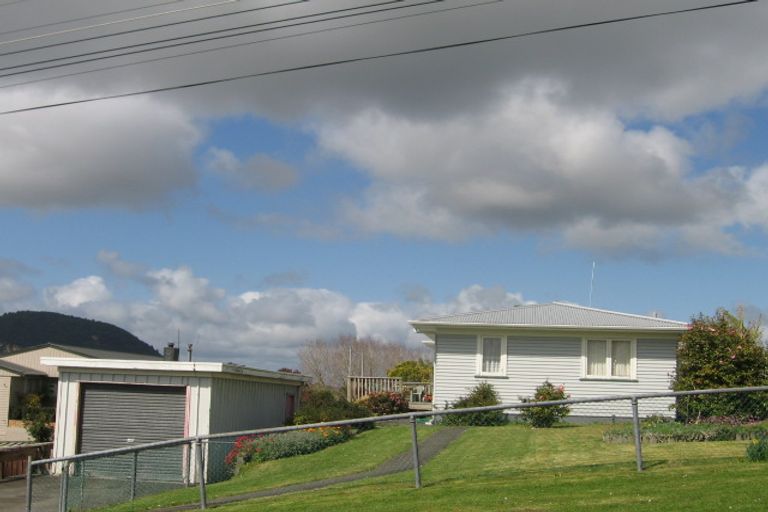 Photo of property in 26 View Street, Maungaturoto, 0520