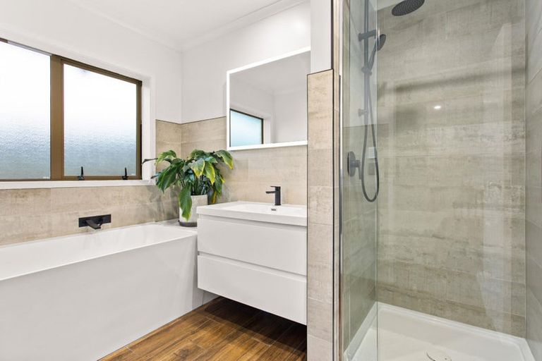 Photo of property in 23 Cinnabar Place, Westgate, Auckland, 0614