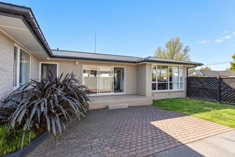 Photo of property in 73 Wingate Street, Redwood, Christchurch, 8051