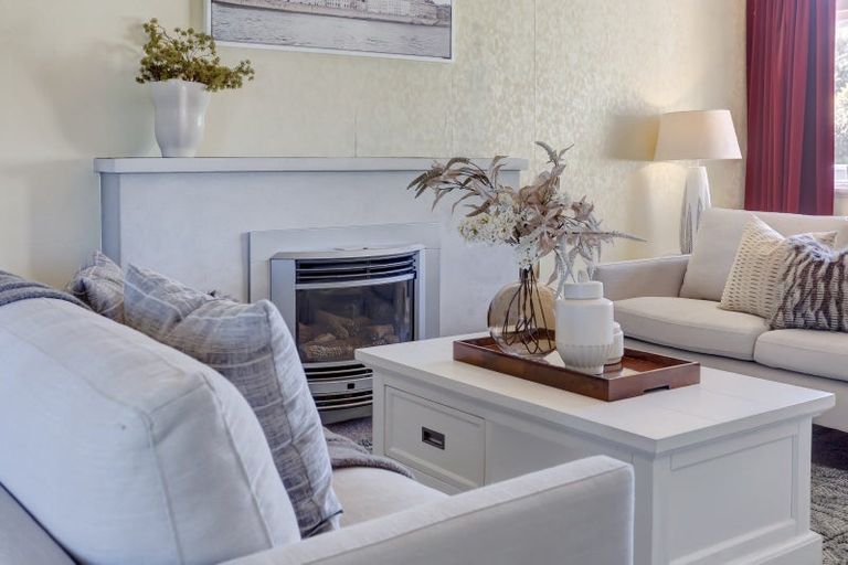 Photo of property in 44 Hadfield Crescent, College Estate, Whanganui, 4500