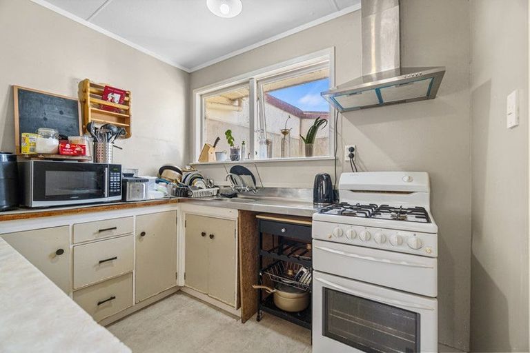 Photo of property in 11 Manor Place, Bader, Hamilton, 3206