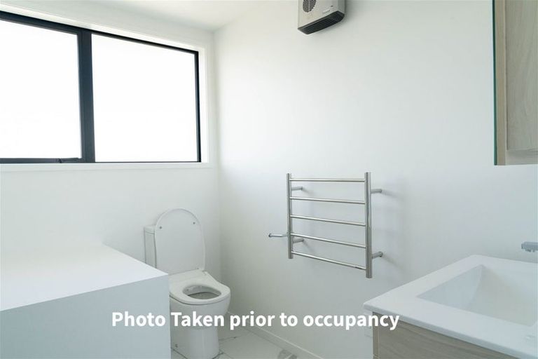 Photo of property in 9/21 Karamu Street, Te Atatu Peninsula, Auckland, 0610