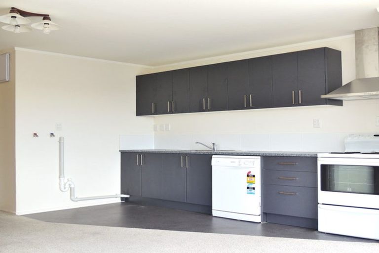 Photo of property in 5 Glen Alton Avenue, Paparangi, Wellington, 6037