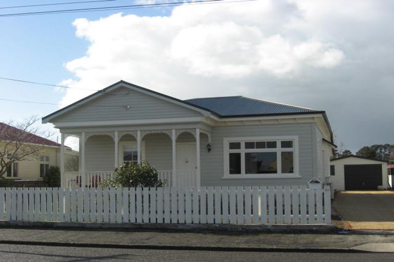 Photo of property in 20 Rhodes Street, Carterton, 5713