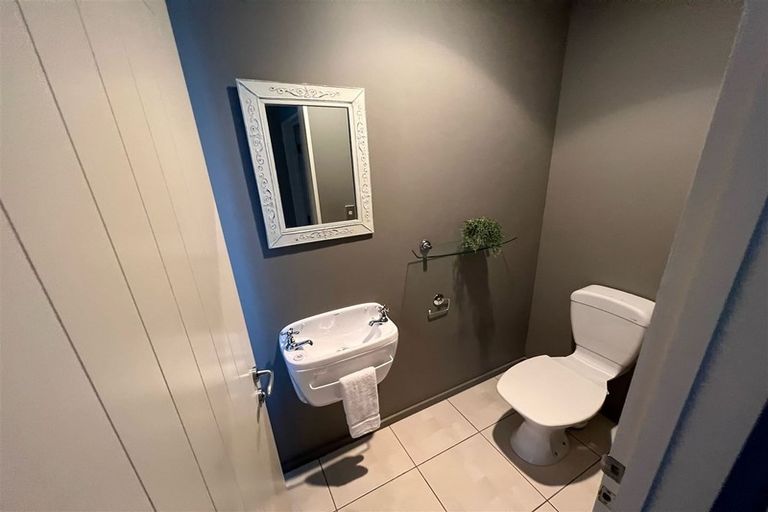 Photo of property in 1a Andrews Crescent, Spreydon, Christchurch, 8024