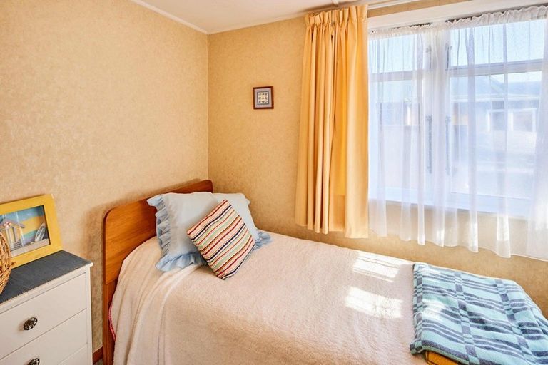 Photo of property in 581 Waitarere Beach Road, Waitarere Beach, Levin, 5510